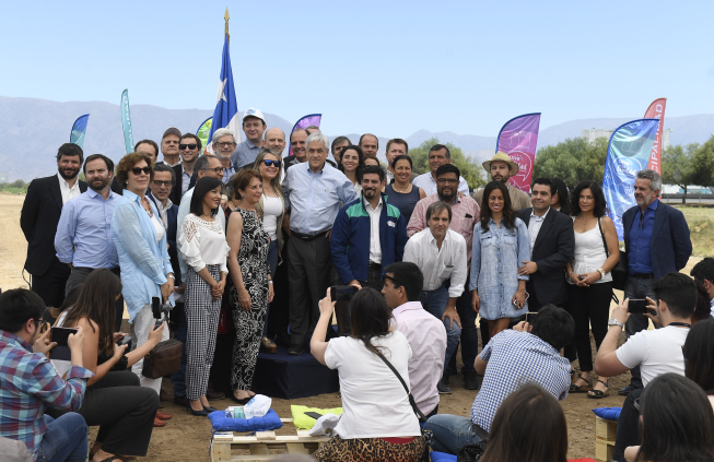 Presidente Piñera aboga por un plano inclusivo y presenta el Parque Mapocho Río