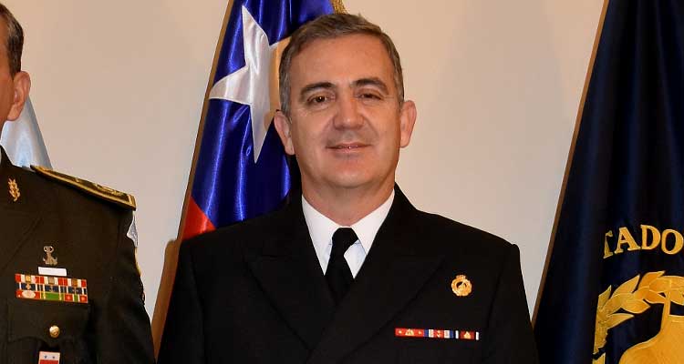 Gobierno ratifica a vicealmirante Álvarez como Jefe del Estado Mayor Conjunto