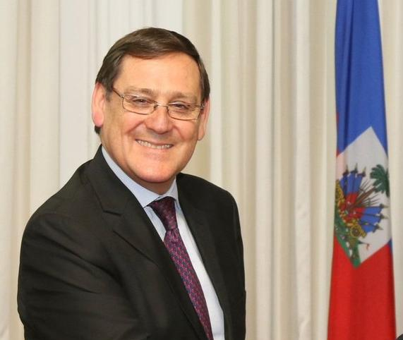 Gobierno confirma emboscada a embajador de Chile en Haití y la muerte de un funcionario de América Solidaria
