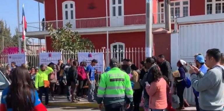 Venezolanos que presionan en Consulado de Chile en Tacna se transforman en problema político: Ahora muere nonato por supuesto estrés de madre por NO ENTRAR a CHILE
