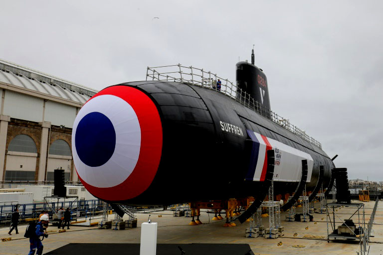 Francia lanza “Suffren” el primero de 6 nuevos submarinos nucleares ultra letales
