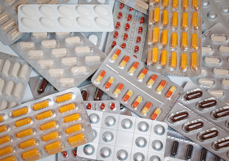 FNE propone reformar mercado de remedios y precios bajarían entre 20% y 40%