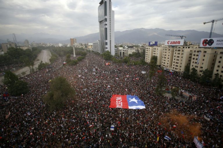 Chilenos también rompieron récord en internet tras estallido social