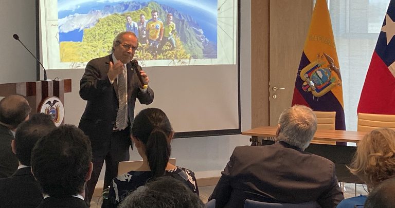 Archipiélago de Juan Fernández busca en Galápagos modelo para el desarrollo de administración local