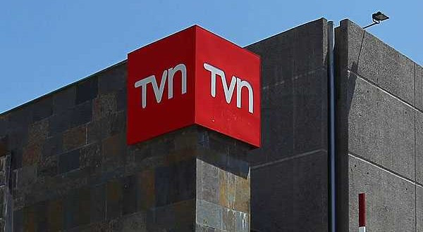Gobierno nombró a la periodista Andrea Fresard como presidenta del directorio de TVN