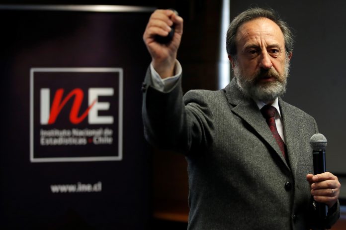 Director del INE entrega resultados de la VIII Encuesta de Presupuestos Familiares