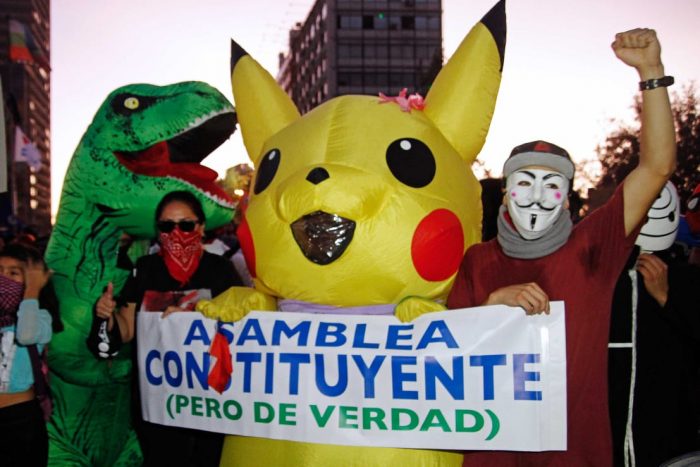 Las mejores imágenes de la jornada de protestas en Plaza Baquedano/Dignidad