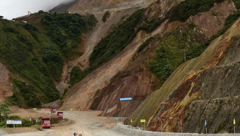 Efecto CORONAVIRUS, en Ecuador destruyen instalaciones de minera china