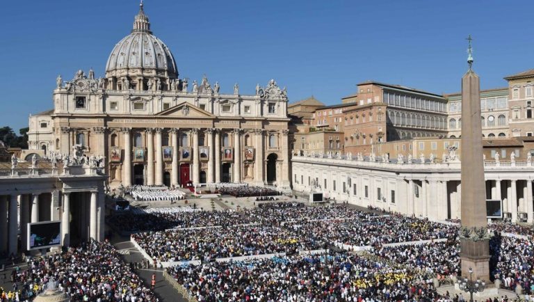Vaticano confirma primer caso de CORONAVIRUS