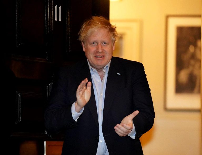 Boris Johnson pasó a cuidados intensivos a medida que los síntomas por CORONAVIRUS empeoran
