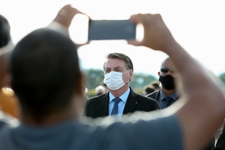 Corte Suprema ordena a Gobierno de Bolsonaro entregar datos completos de la pandemia