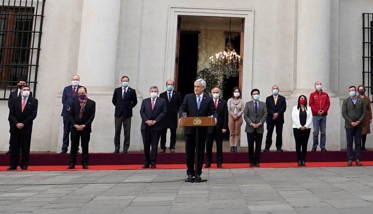 En medio de la pandemia, Piñera maquilla el gabinete para ajustar los nuevos equilibrios de poder en el Gobierno