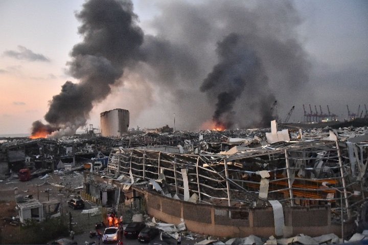 Muertos en explosión en Beirut se elevan a más de 100 y heridos a más de 4.000