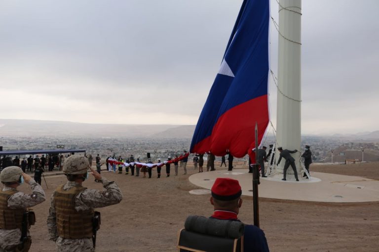 Morro de Arica concentró el homenaje a las Fiestas Patrias y Glorias del Ejército en el norte