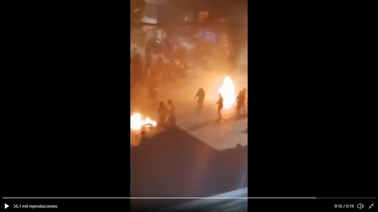 Encapuchados atacan subcomisaría de Renca en conmemoración de un año del incendio de bodega Kayser