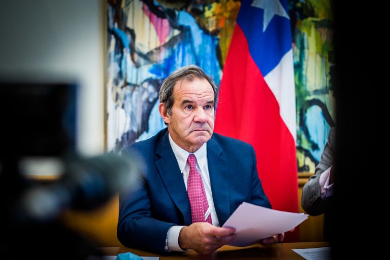 Allamand manda mensaje vía España: Sigue rechazando proceso constituyente y advierte “gravísimo error” refundar Chile con una nueva Constitución