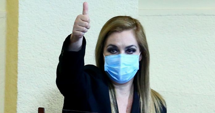 PAMELAJILESPORTADA30NOV