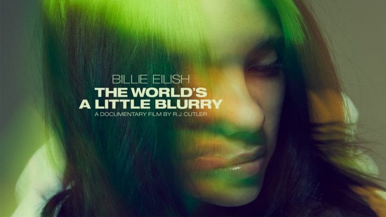 Apple TV+ presentó el nuevo tráiler del próximo documental, “Billie Eilish: The World’s A Little Blurry.”