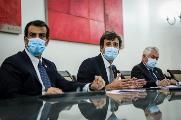 Ministros reunion Comision por postergacion elecciones