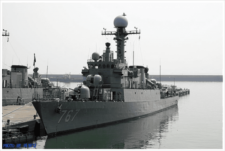Corea del Sur dona segunda corbeta clase Pohang a Marina de Guerra del Perú