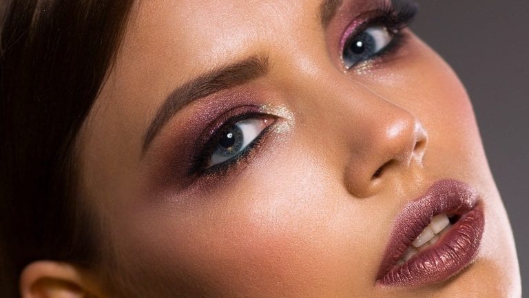 Make up artist entrega tips para maquillarse pare reuniones por videollamadas