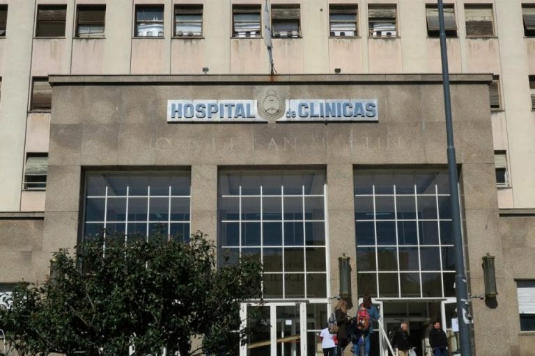 Argentina con el coronavirus descontrolado marca triste nuevo récord por muertes por COVID