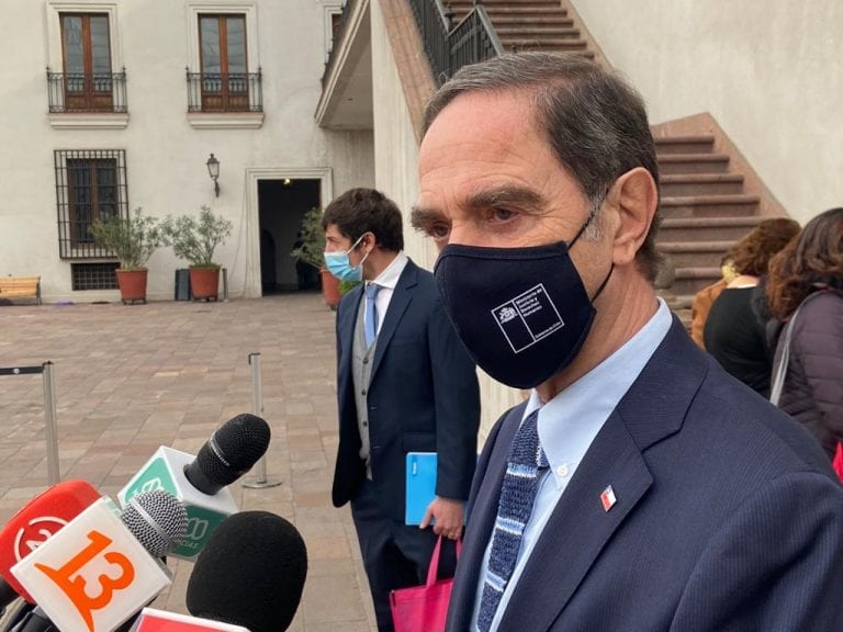 Ministro de Justicia rechaza proyecto de ley de indulto, aboga por modificar prisión preventiva, y afirma que en Chile no hay presos políticos