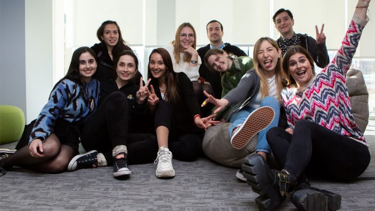 Beetrack es destacada como una de las Mejores Empresas para Jóvenes Profesionales en Chile