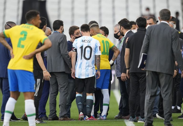Bochorno sudamericano: Partido entre Brasil y Argentina se suspende hasta nuevo aviso