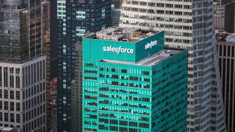 Por sexto año consecutivo, Salesforce se posiciona como líder en comercio digital en el Cuadrante Mágico de Gartner