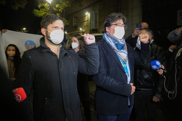 1637598510-auno1280625