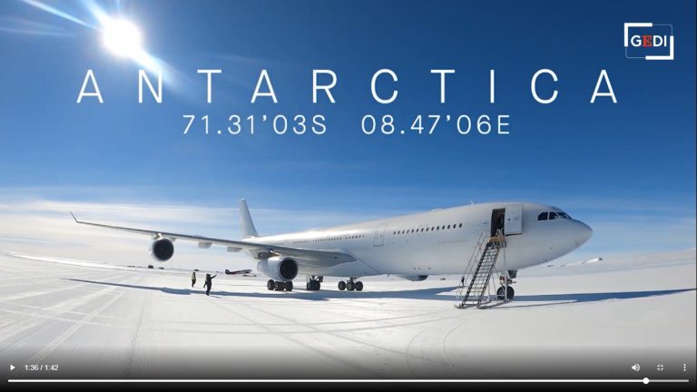 ¿Hay control del turismo en la Antártica?  Airbus A340 aterriza y esta solo 3 horas en el continente blanco