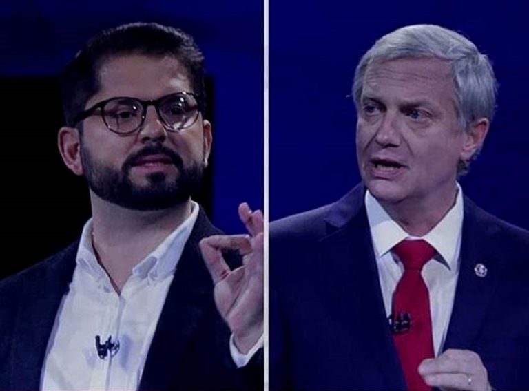 Desde Londres así se ve la elección de este 19 de diciembre: “Chile: candidatos luchan por votos moderados mientras se acerca el final de la carrera presidencial