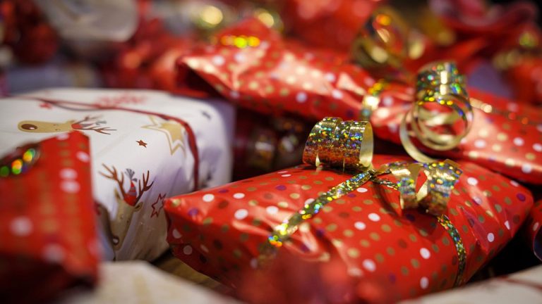 Una nueva forma de regalar vida: DKMS recibe donaciones por compras navideñas