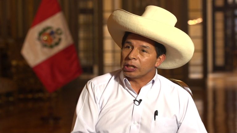 Presidente de Perú se mete otra vez en líos en su país: Planteó plebiscito para otorgar salida al mar para Bolivia