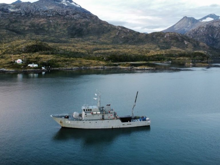 Armada y el permanente ejercicio de la soberanía  chilena en el Beagle