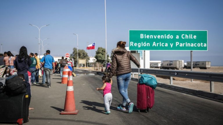Mesa de trabajo Chile y Bolivia: Experta advierte que no hay medidas concretas para paliar la crisis