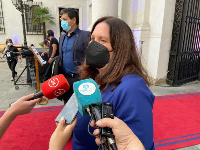 Ministra De Defensa “chile Lo Que Quiere Hoy Es Escuchar A Su