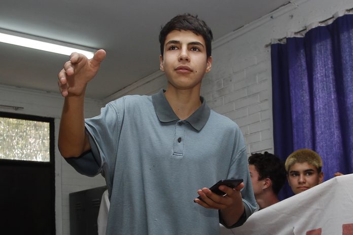 ACES realiza balance de la jornada y anuncia movilizaciones para manana contra la PSU