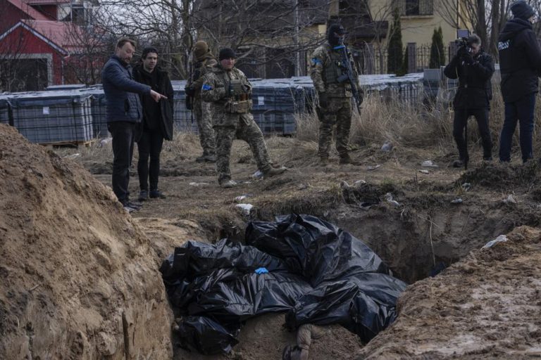 Rusia desmiente masacre de civiles de Ucrania y dice que “la historia de Bucha como falsa propaganda ucraniana”
