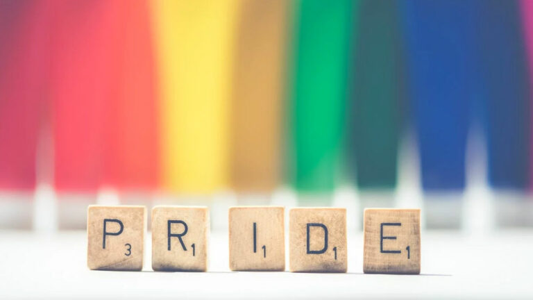 Apple celebra el Orgullo LGBTQ+