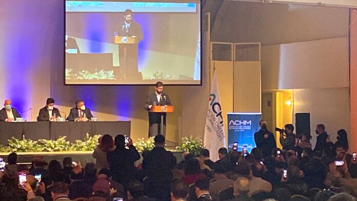 Boric Asoc Chilena de Municipalidades Viña 2