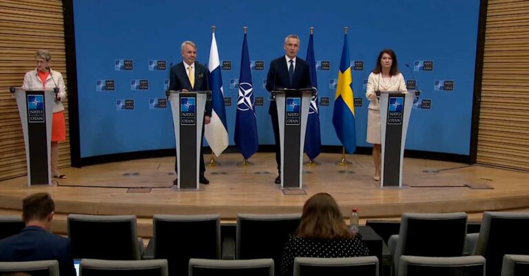 OTAN – NATO: Aliados firman los protocolos de adhesión de Finlandia y Suecia