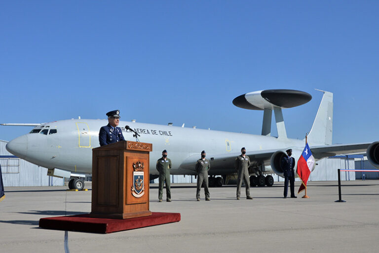 FACh recibió primero de dos aviones AWACs que reemplazarán al veterano “Cóndor”