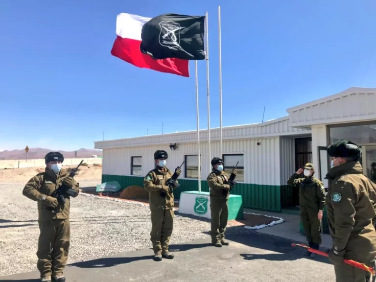 Alcalde de Colchane criticó decisión de reconducir a su país a militares bolivianos detenidos ayer sin investigar a fondo