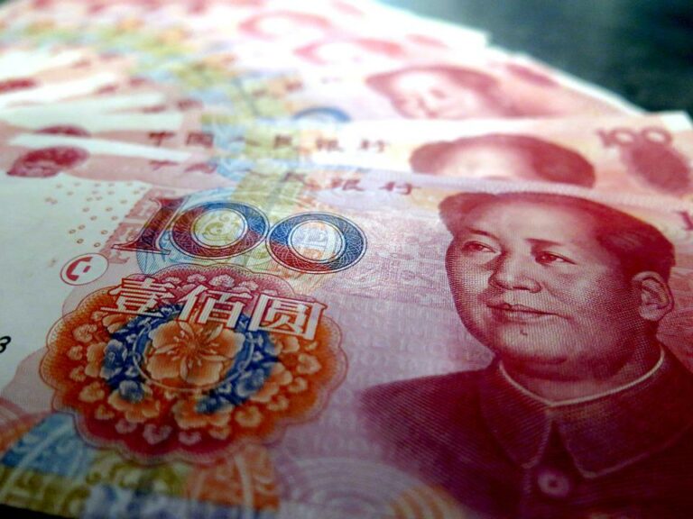 China busca atajar crisis económica y baja la Tasa de hipotecarios a 5 años