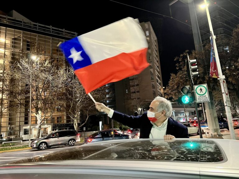 Chile Vamos saca pecho con triunfo del Rechazo y se declara “disponible” para continuar con el proceso constituyente