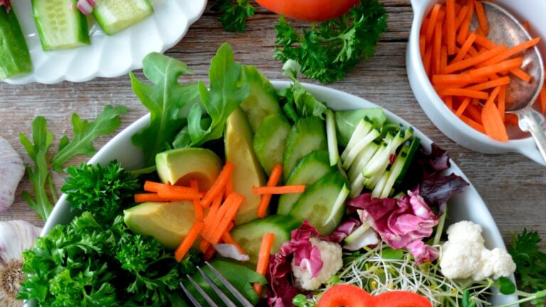 Estudio indica que una dieta vegetariana saludable reduciría el riesgo de padecer enfermedades cardiovasculares 