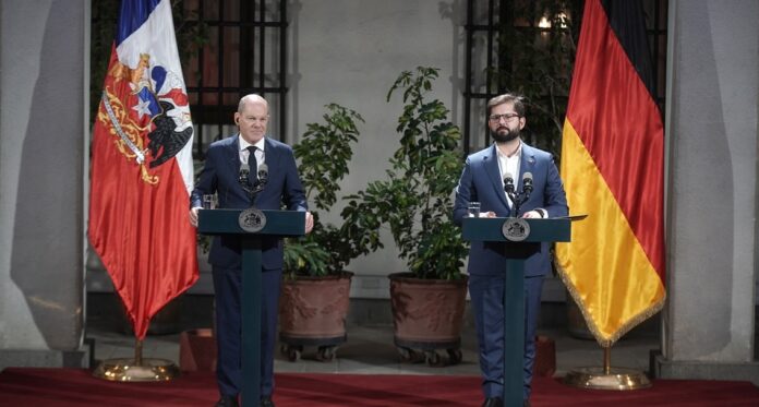 boricconcanciller aleman 29 enero 2023 Olaf Scholz, Canciller de la República Federal de Alemania y Presidente Gabriel Boric en el Palacio de La Moneda este 29 de enero de 2023. (Foto: Presidencia CH.)