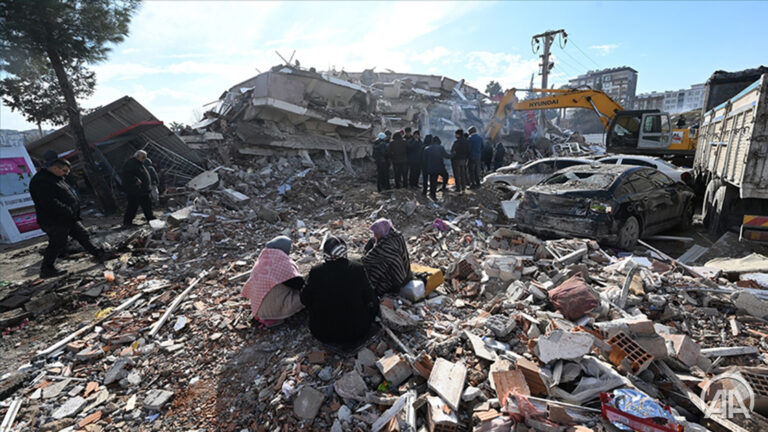 Terremoto de Türkiye y Siria  hacen necesario NO olvidar estos desastres naturales: Recuento de los sismos más letales en los últimos 25 años